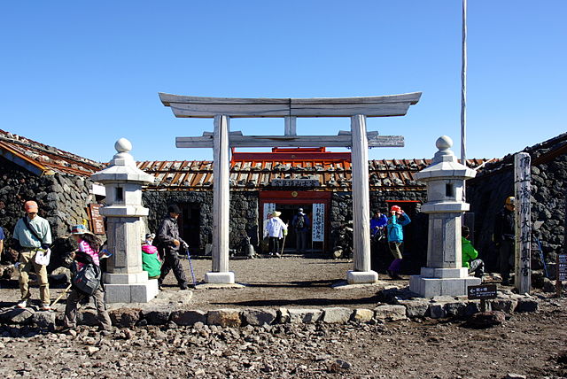 富士山本宮浅間大社奥の宮　Photo By wikipedia